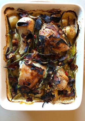 A picture of Chicken, potato & crispy ham supper.