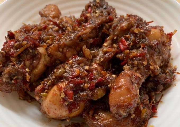  Resep Ayam Coca Cola Pedas  oleh Vin s Kitchen Cookpad