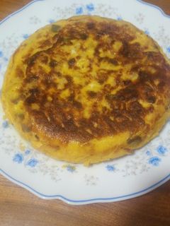 Una foto de Tortilla de patata paisana