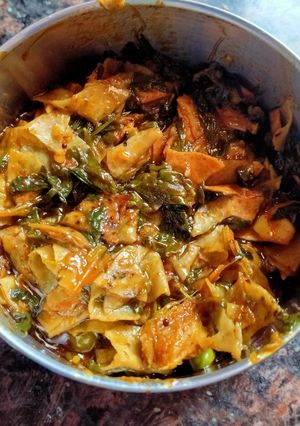 લીલી મેથી પાપડ નું શાક (Lili Methi Papad Shak Recipe In Gujarati) રેસીપી મુખ્ય ફોટો
