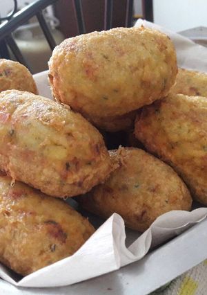 Una foto de Croquetas de arroz