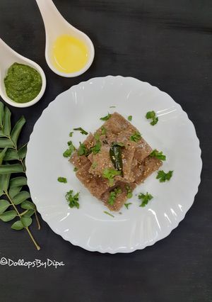 A picture of Ragi Dhokla (Finger Millet steamed cake).