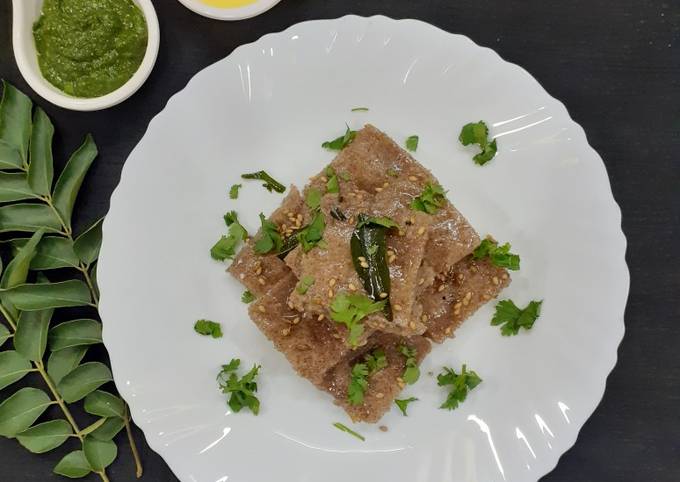 Ragi Dhokla (Finger Millet steamed cake)