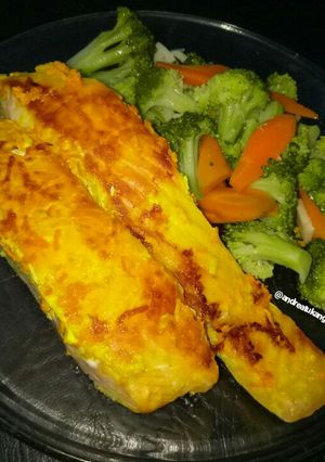 Foto resep Salmon Panggang Kunyit (Turmeric Salmon Steak)