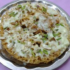 A picture of Ghewar.
