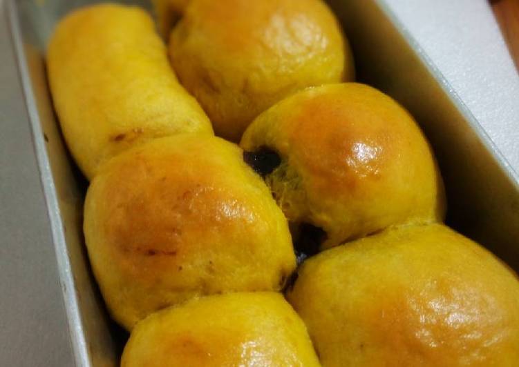 No knead pumpkin bread and donuts