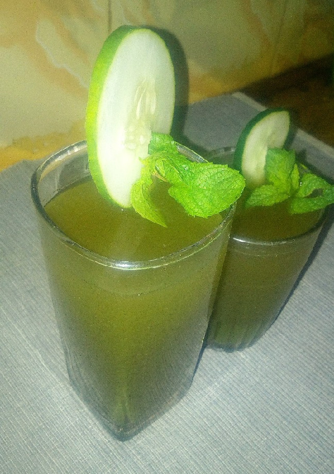 A picture of Mint cucumber lemonade.