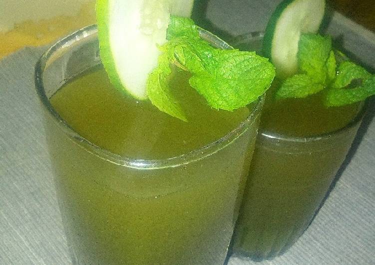 Steps to Prepare Any-night-of-the-week Mint cucumber lemonade