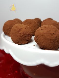 Una foto de *Trufas de Aguacate*
