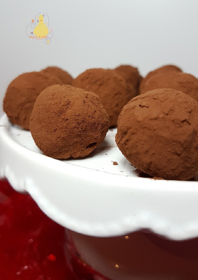 Una foto de *Trufas de Aguacate*