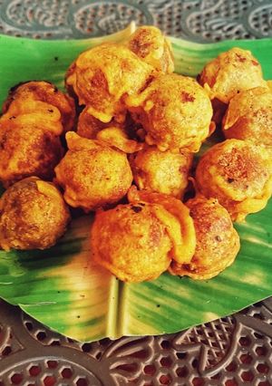 முந்திரி கொத்து(munthiri kothu recipe in tamil) செய்முறை முக்கிய புகைப்படம்