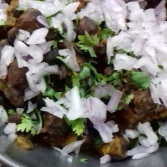 A picture of Jhat pat chanay chaat.