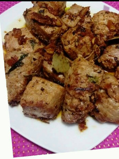 Una foto de Atún en adobo