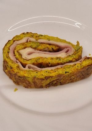 IR-barát, gluténmentes sonkás-sajtos cukkinitercs recept fotója