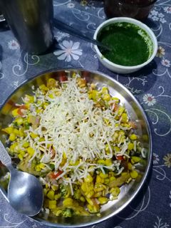 ચીઝ કોર્ન ભેળ (Cheese Corn Bhel Recipe In Gujarati) રેસીપી મુખ્ય ફોટો