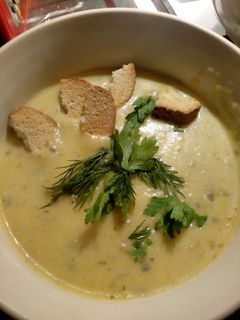 Фото Суп-пюре из кабачков с плавленым сыром.