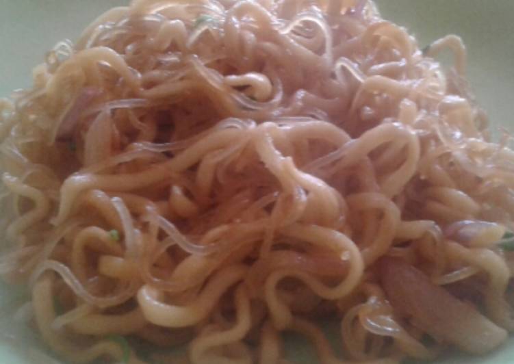 Bagaimana Membuat Mie goreng sederhana buat si kecil Anti Gagal