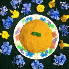 A picture of Mango Sooji Halwa.