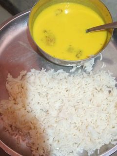कढ़ी चावल (kadhi chawal recipe in Hindi) रेसिपी मुख्य फोटो