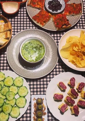 Una foto de Cena de tapas o como decimos en València, "de picadeta"