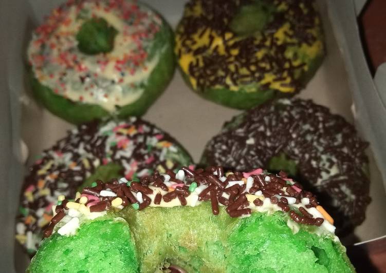 9. Donat pandan