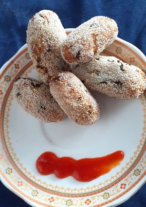 ब्रेड सूजी कटलेट (Bread suji cutlet recipe in hindi) रेसिपी मुख्य फोटो