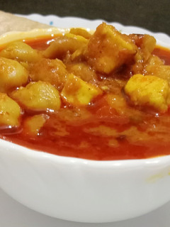 पनीर छोले मसाला (paneer chole masala recipe in Hindi) रेसिपी मुख्य फोटो