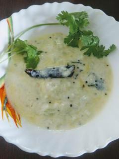 A picture of Cucumber raita.
