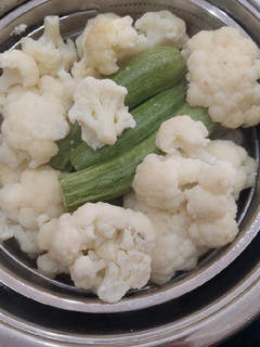Foto di Cavolfiore e zucchine al vapore