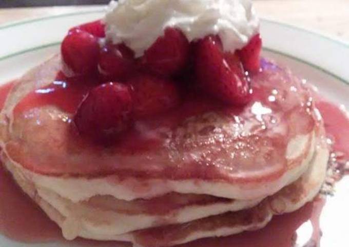 Steps to Prepare Homemade Strawberry Pancakes