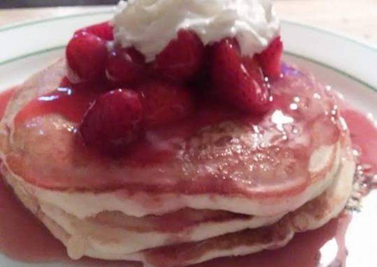 Easiest Way to Cook Tasty Strawberry Pancakes