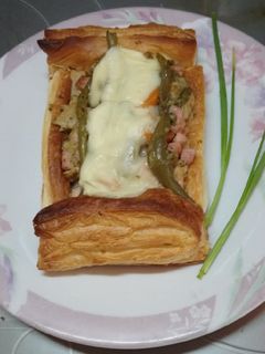 Una foto de Hojaldre con verduras