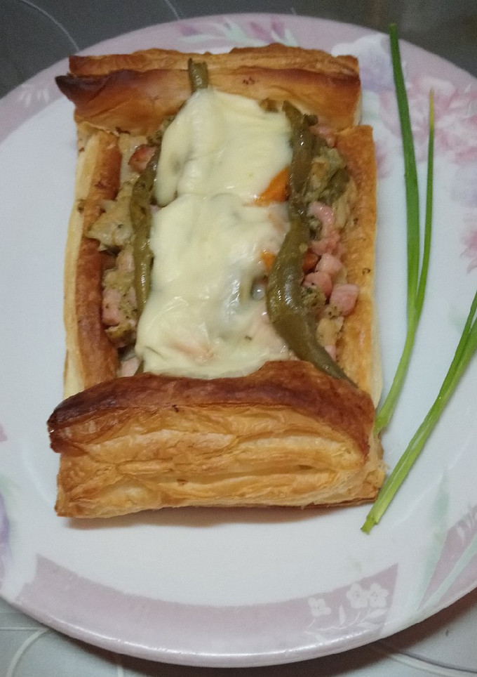 Una foto de Hojaldre con verduras