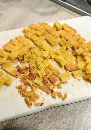 O poză a rețetei Crutoane fără gluten pentru supă.