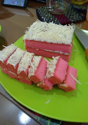 Foto resep Strawberry Cake DEBM/