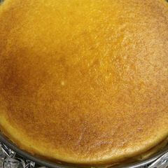A picture of New York cheesecake.
