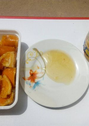 A picture of Orange jam.