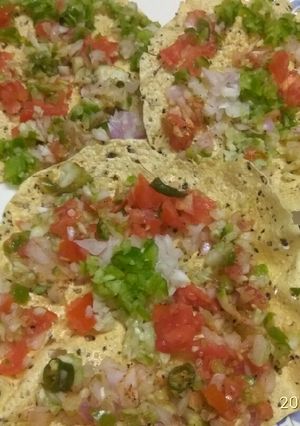 A picture of Masala papad.