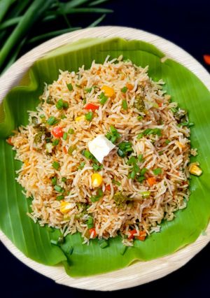 A picture of White butter vegetable fried rice.