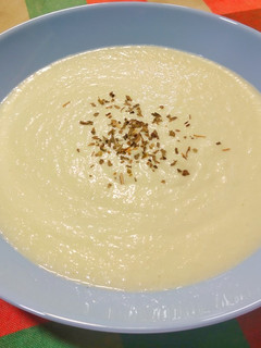 Una foto de Sopa fría de pepino