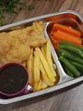 BISTIK AYAM TEPUNG, FRENCH FRIES, SETUP SAYURAN - MENU BEKAL