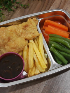 Foto resep BISTIK AYAM TEPUNG, FRENCH FRIES, SETUP SAYURAN - MENU BEKAL