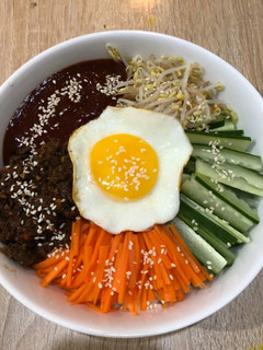 Foto resep Bibimbap / nasi campur orang korea 🤣
