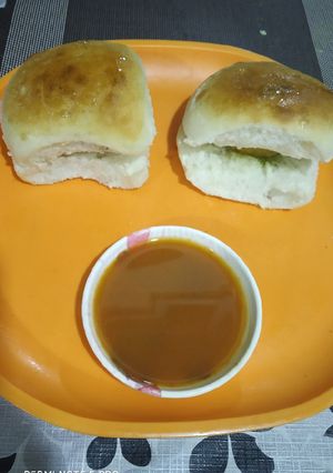 વડા પાઉં રેસીપી મુખ્ય ફોટો