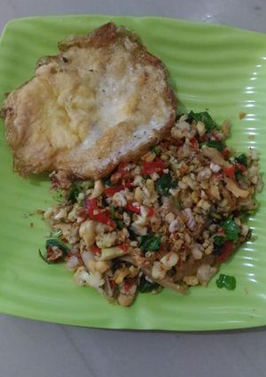 Foto resep Nasi goreng kw ala debm