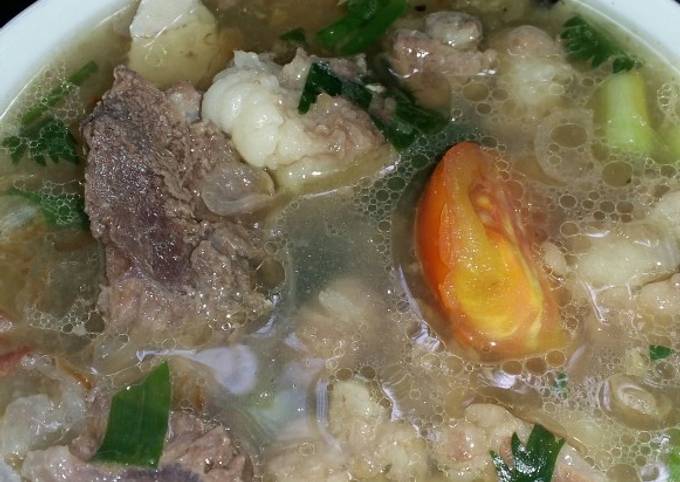 Resep Sop Tulangan Sapi Oleh Ninaferi Cookpad