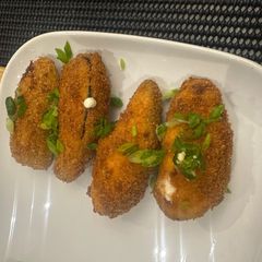 A picture of Stuffed Jalapeno Pops - Spicy :P.