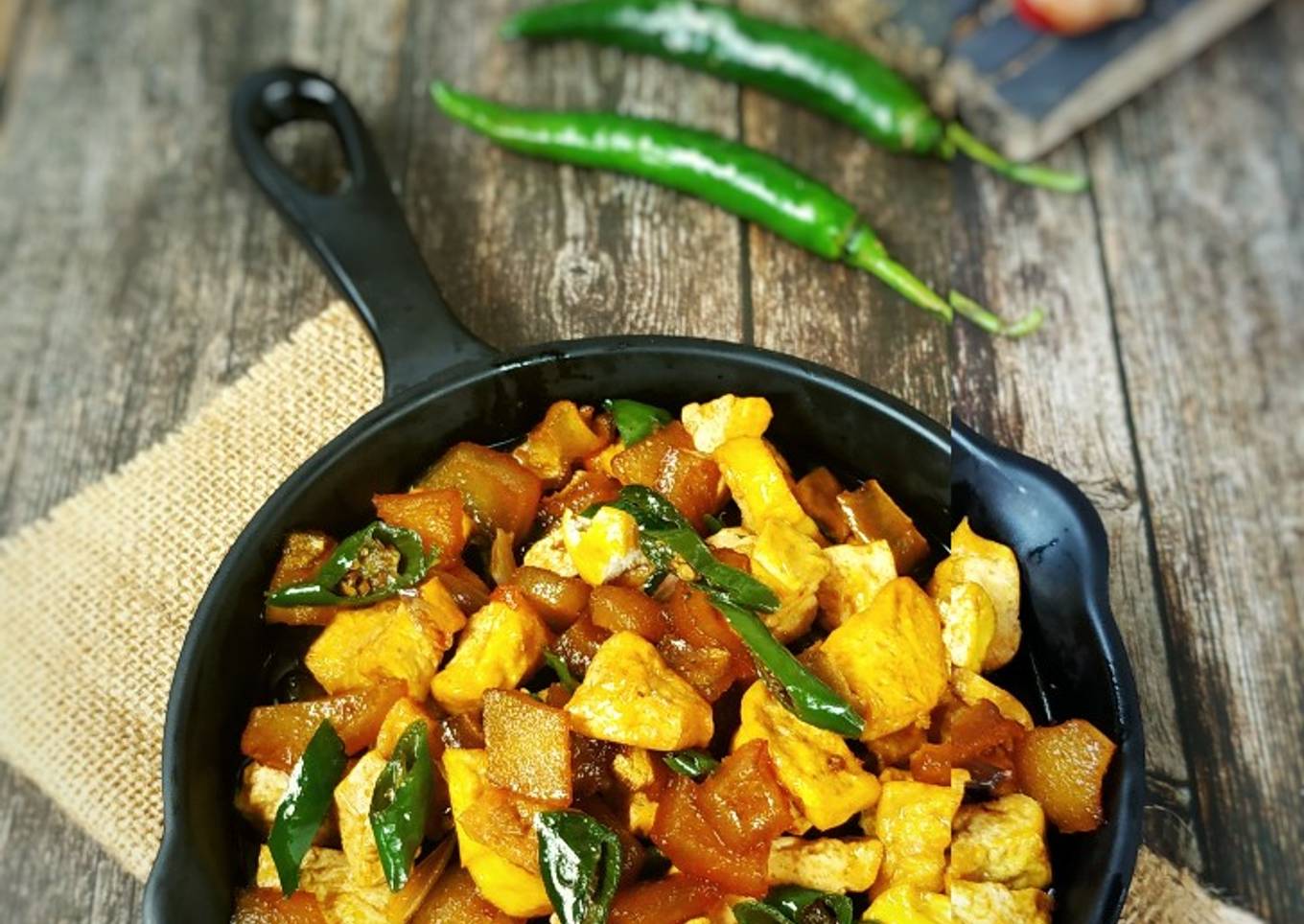 Oseng kikil tahu cabe ijo