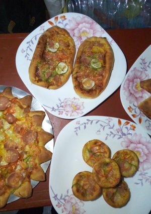 A picture of Nyamabite pizza creations.