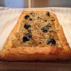 A picture of Caramelized Onion Tart.